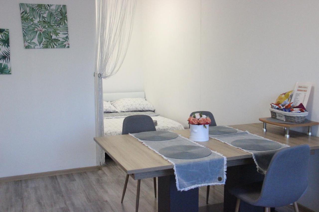 Luxury Studio In The Heart Of Beroun Exteriör bild